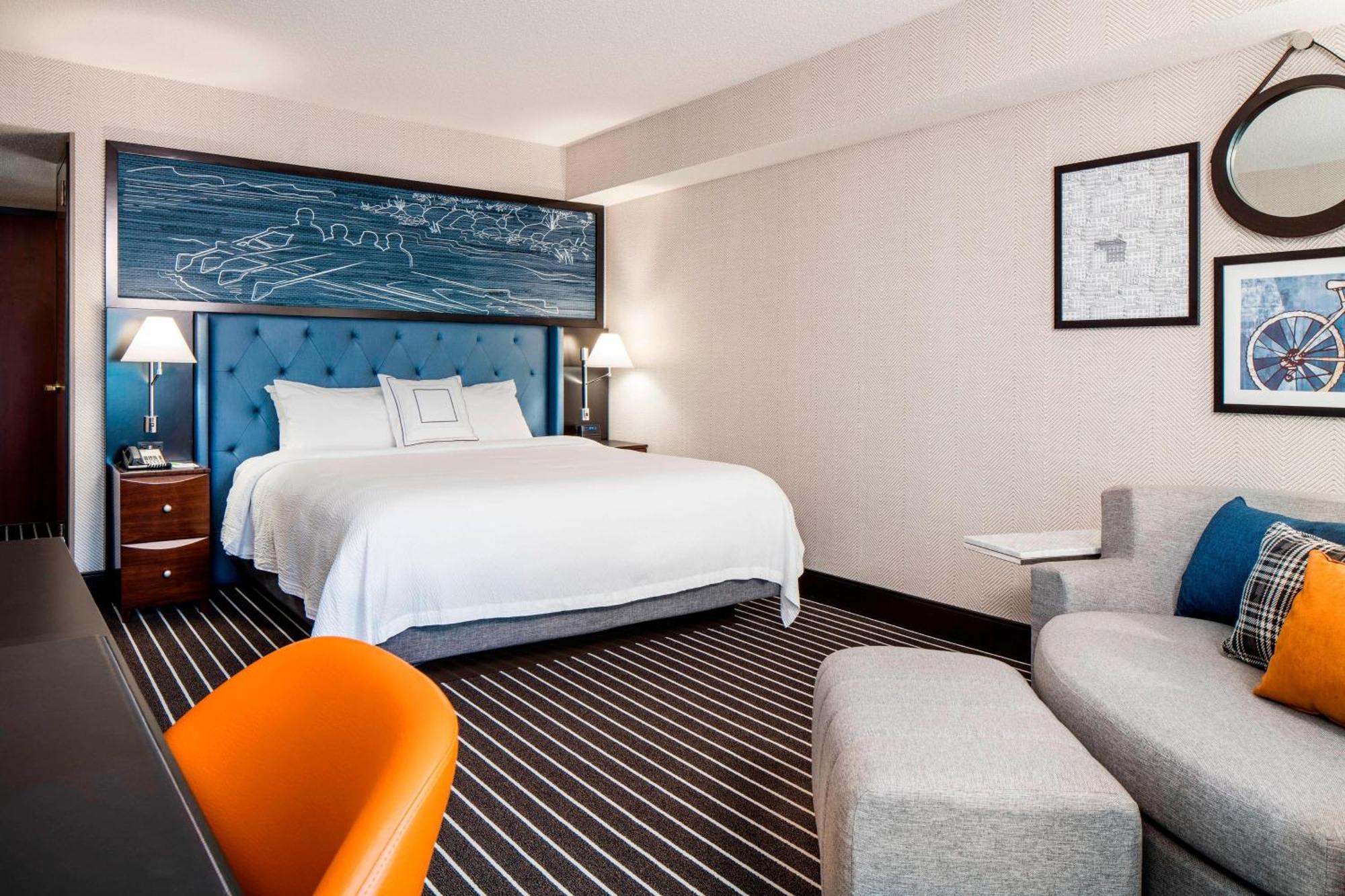 Courtyard By Marriott Boston Brookline Hotel Exterior photo